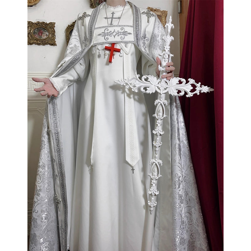 月夜の修道女の刺繍ロングマント - White Silver[2025年12月上旬-2026年1月上旬発送予定]