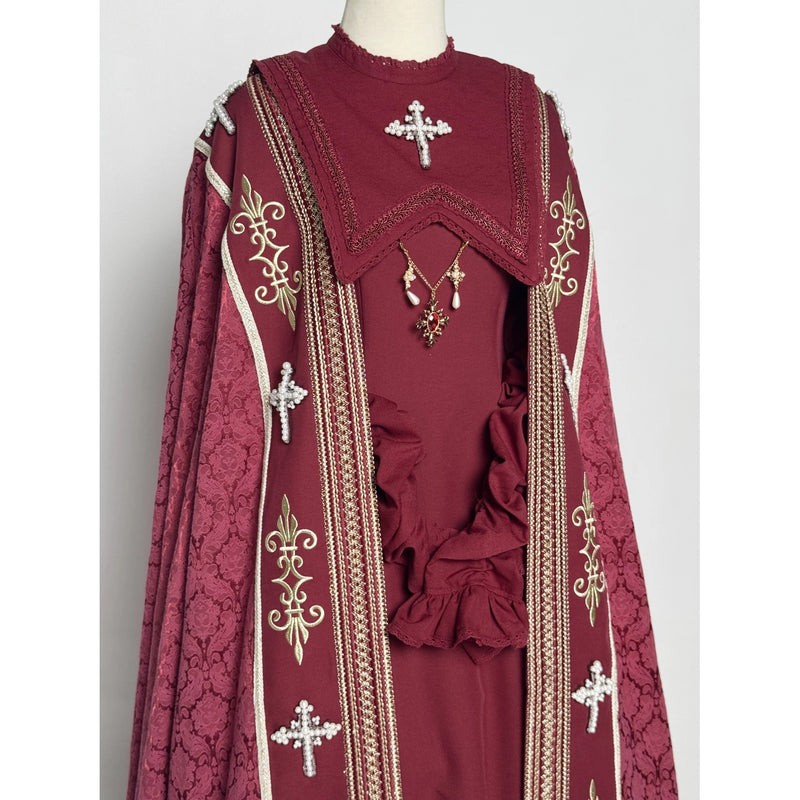 月夜の修道女の刺繍ワンピース - Wine Red（シャーリングスリーブ）[2025年12月上旬-2026年1月上旬発送予定]