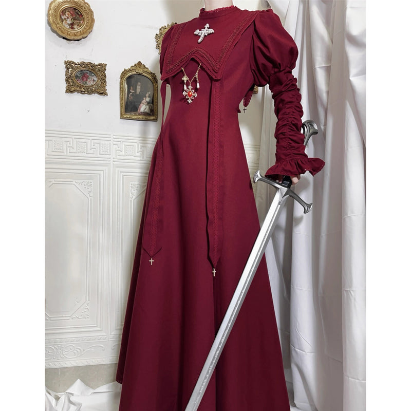 月夜の修道女の刺繍ワンピース - Wine Red（シャーリングスリーブ）[2025年12月上旬-2026年1月上旬発送予定]