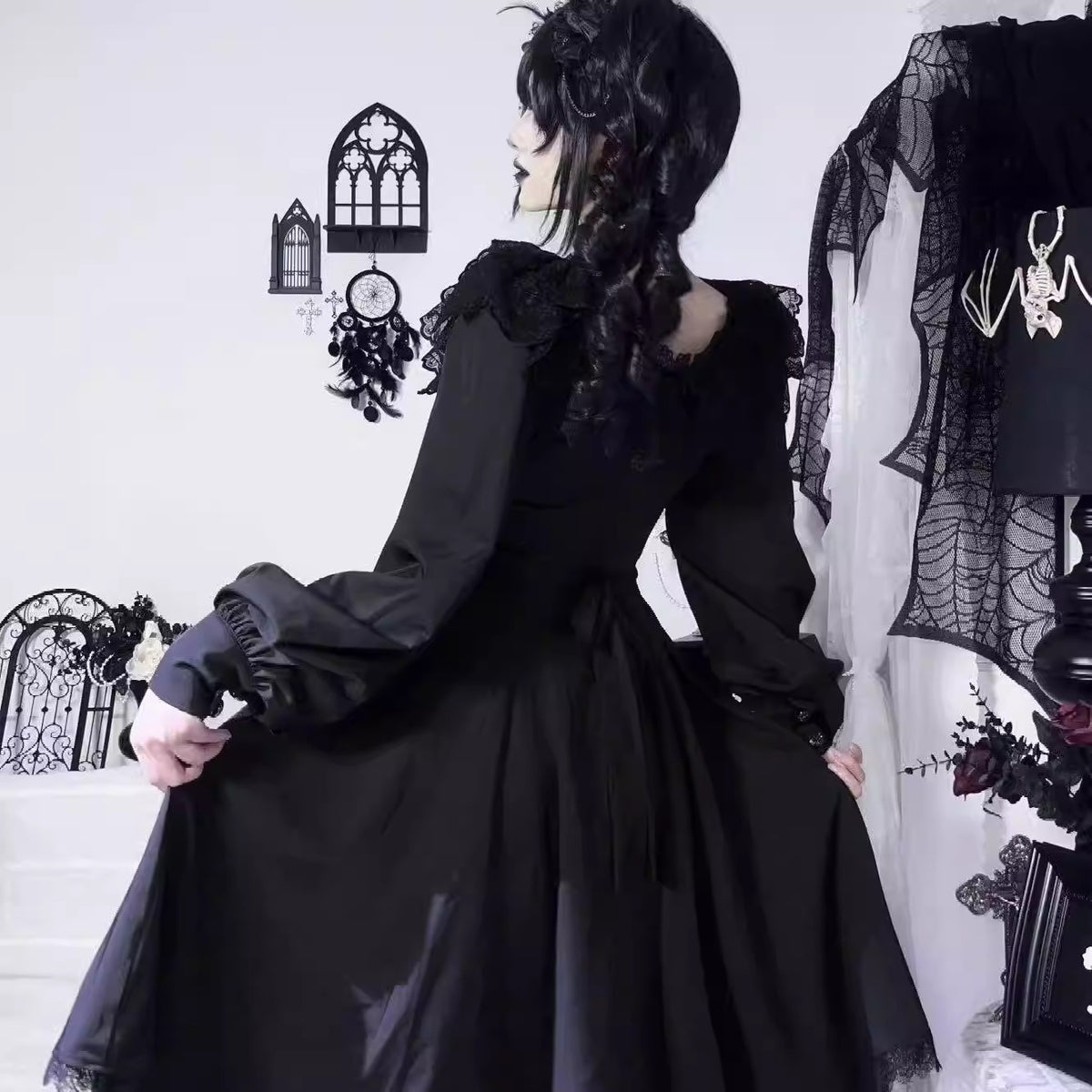 暗黒のお嬢様のゴシックワンピース – ManusMachina