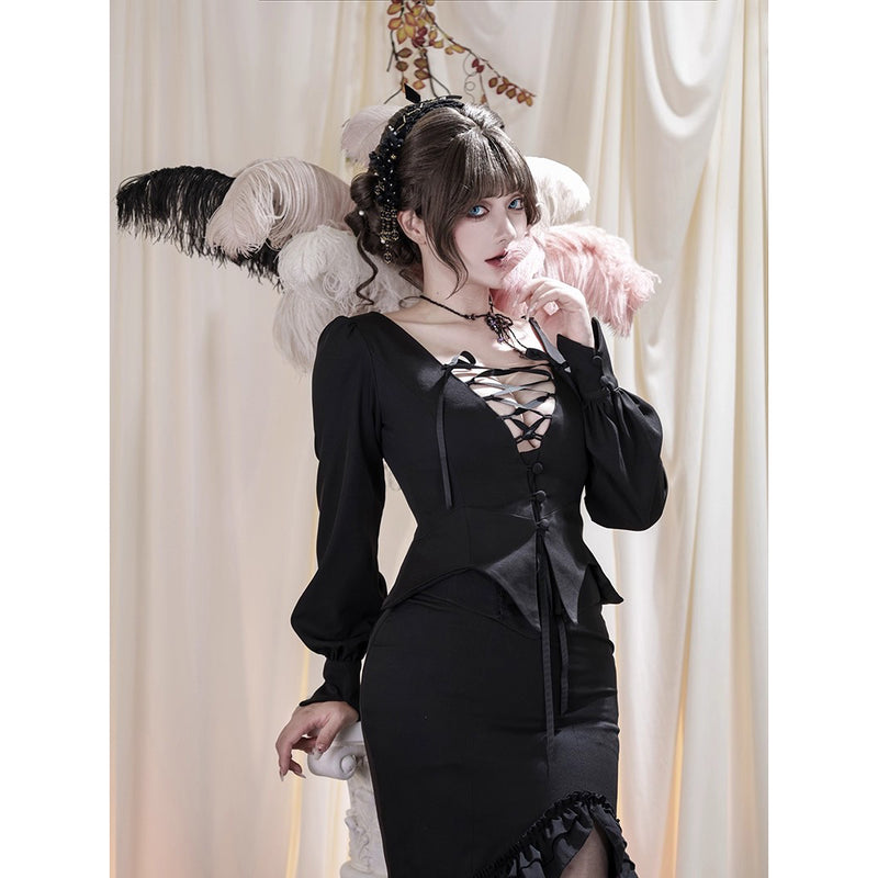暗黒のお嬢様のレースアップトップス