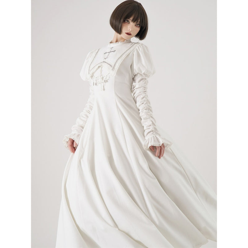 月夜の修道女の刺繍ワンピース - White（シャーリングスリーブ）[2025年12月上旬-2026年1月上旬発送予定]