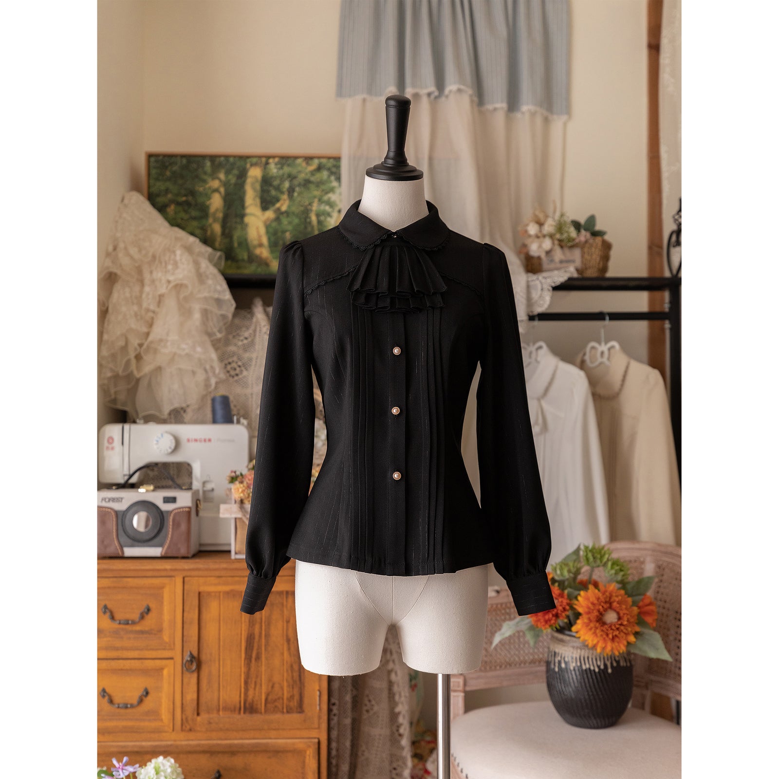 d*3様 ハンドメイド作家 Qoo oujiブラウス ブラック d*3様 ハンドメイド作家 Qoo oujiブラウス ブラック