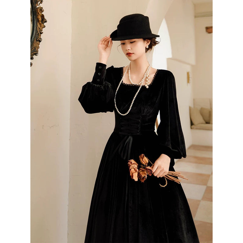 黒の貴婦人のベルベットコルセットワンピース