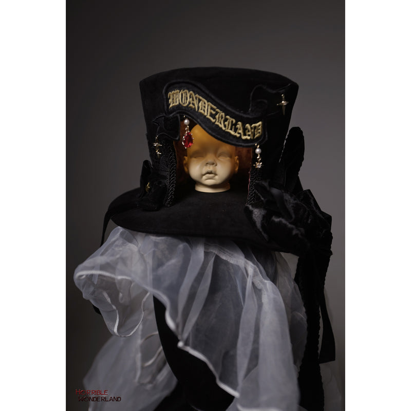 奇怪な人形の刺繍リボン帽子[2023年12月上旬-2024年1月上旬発送予定]