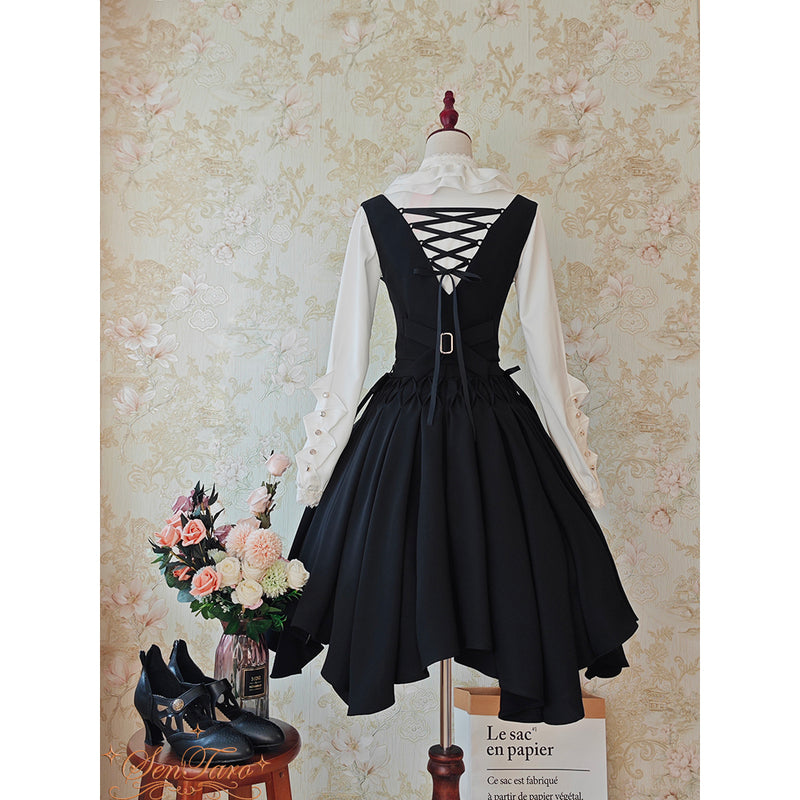 漆黒のお嬢様の編み上げベストとブルーミングスカート