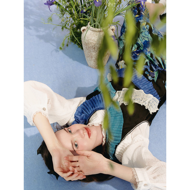 アイリスの花のフリルジャンパースカート