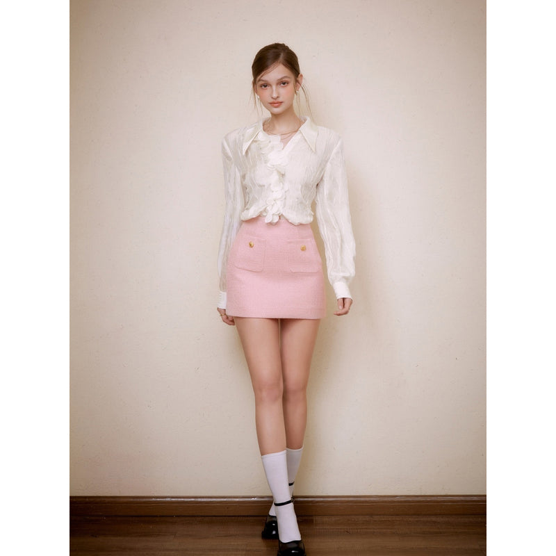 桜色の令嬢のダブルブレストジャケットとハーフスカート