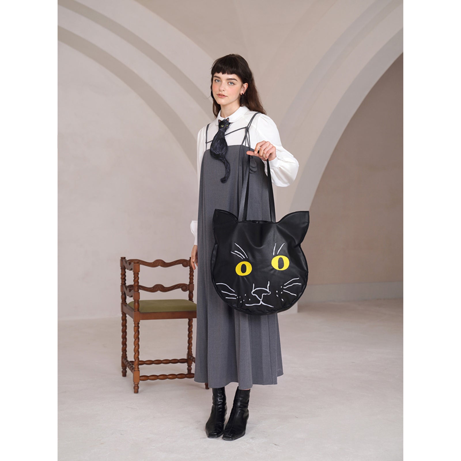 黒猫の刺繍ネクタイ – ManusMachina