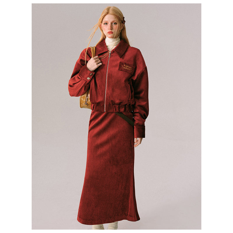 深紅のお嬢様のベルベットジャケットとロングスカートとショートスカート