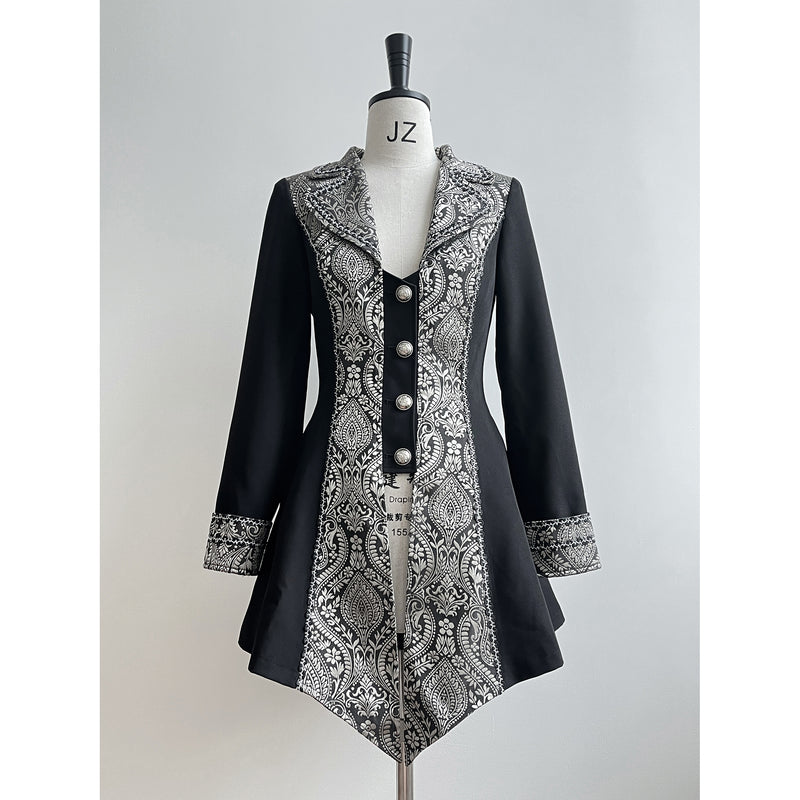 中世貴族の刺繍ジャケットとベストとハーフパンツ - Black Silver[2024年7月下旬-9月上旬発送予定]