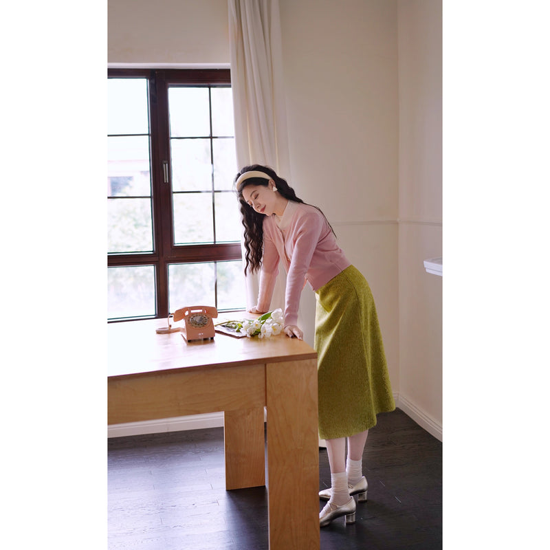 黄緑の若葉色ウールハーフスカート