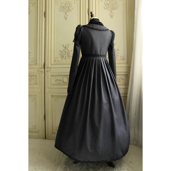 黒墨の王妃の刺繍クラシカルコート[2026年2月上旬-2月下旬発送予定]