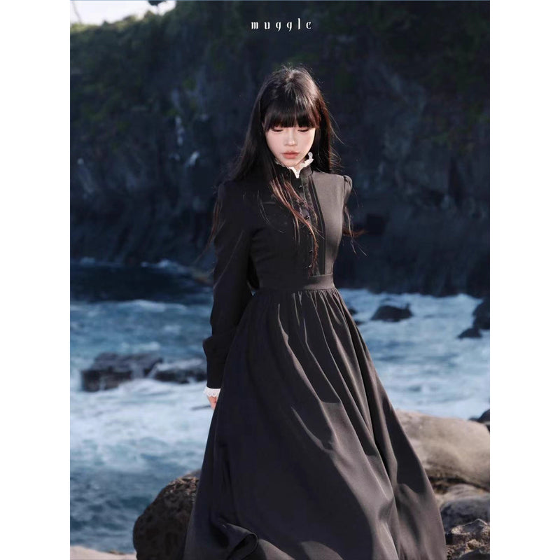 黒のお嬢様のクラシカルゴシックワンピース