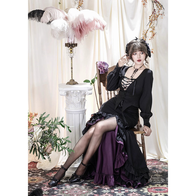 暗黒のお嬢様のレースアップトップス