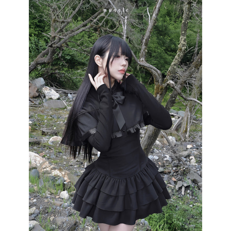 黒のお嬢様のケープフリルワンピース