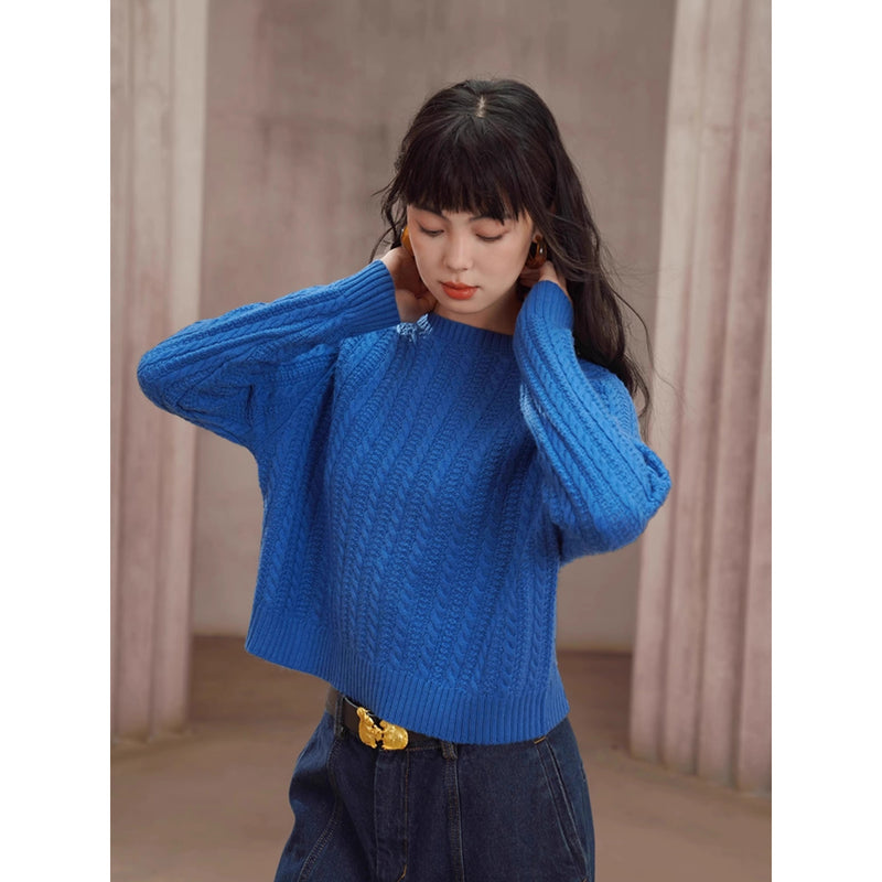 ケーブル編みのレトロセーター