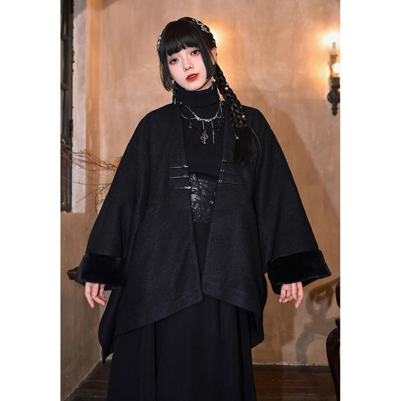 漆黒の令嬢のチャイナウールケープコート