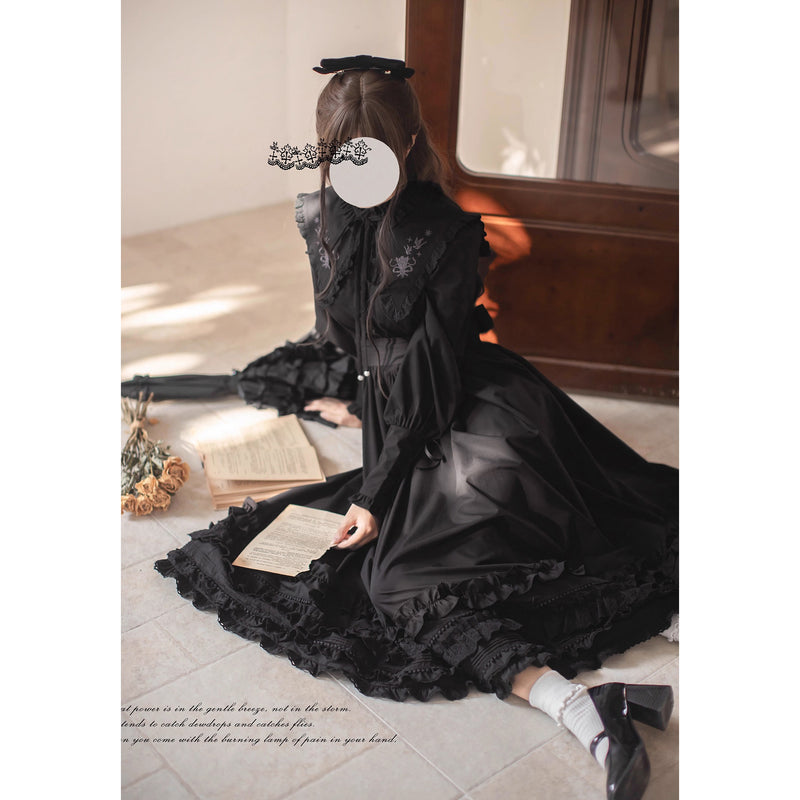 夜想曲を奏でる刺繍クラシカルワンピース