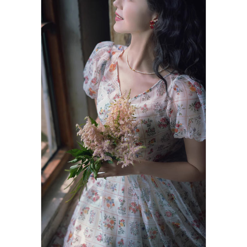 庭園の花の挿絵フレンチレトロワンピース
