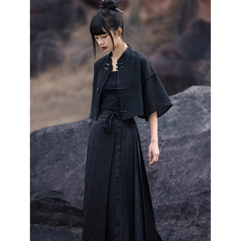 漆黒令嬢の刺繍チャイナトップス