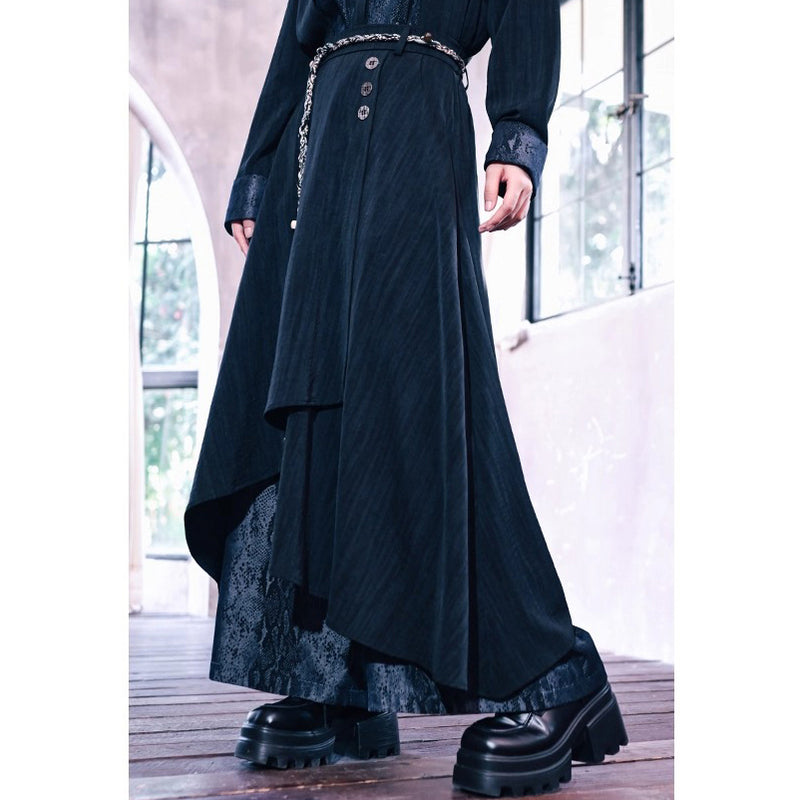 漆黒の蛇鱗ワイドドレープパンツ