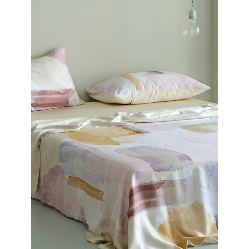The Illusion of a Morning Glow Bed Cover Set