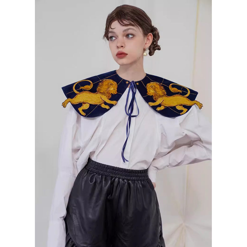 獅子の刺繍付け襟