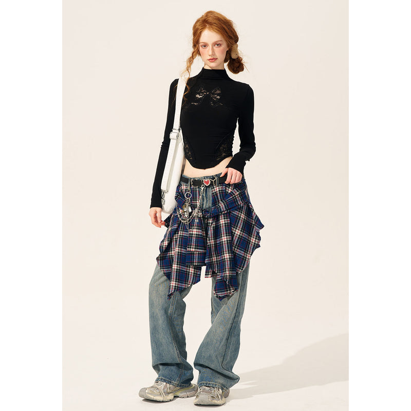 Casual Wide Pants with a Rolled-up Shirt