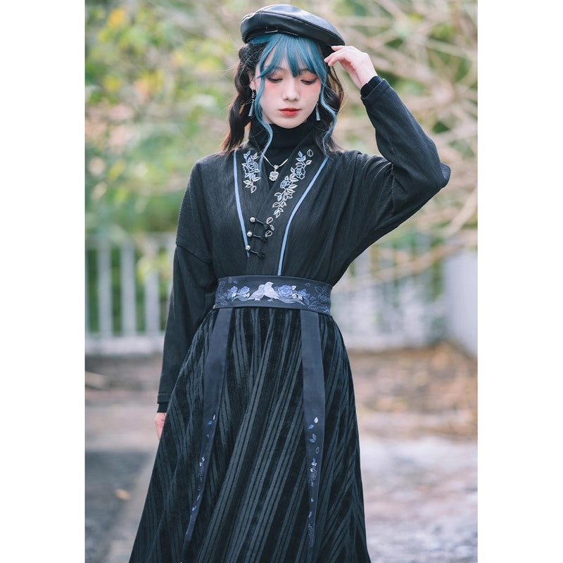 椿の花の刺繍チャイナブラウス