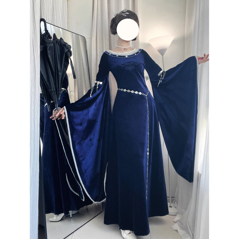 紺青の王妃の刺繍エレガントワンピース[2026年1月上旬-2月上旬発送予定]