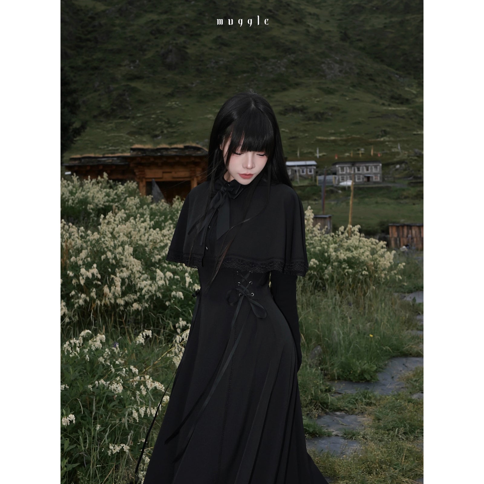 黒のお嬢様のケープロングワンピース – ManusMachina