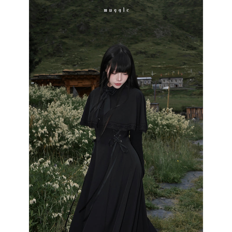 黒のお嬢様のケープロングワンピース
