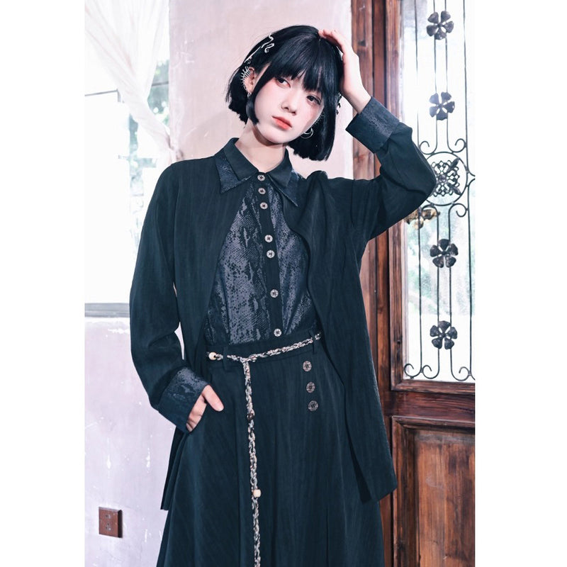 漆黒の蛇鱗レイヤードブラウス