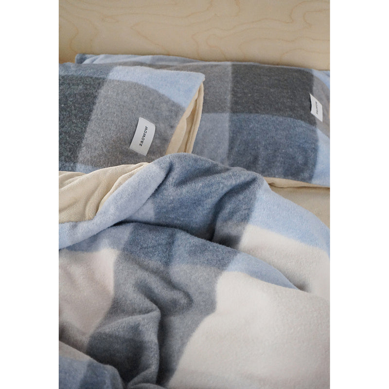 Scandinavian Check Pattern Bed Cover Set