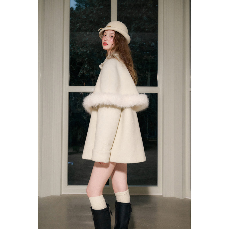 Elegant Queen's Cape Wool Coat