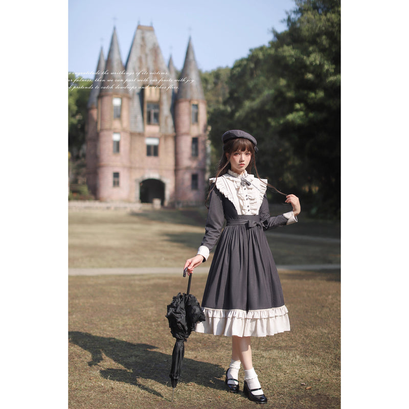 公爵令嬢のクラシカルワンピースとケープ