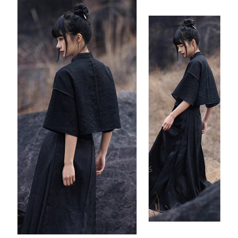 漆黒令嬢の刺繍チャイナトップス