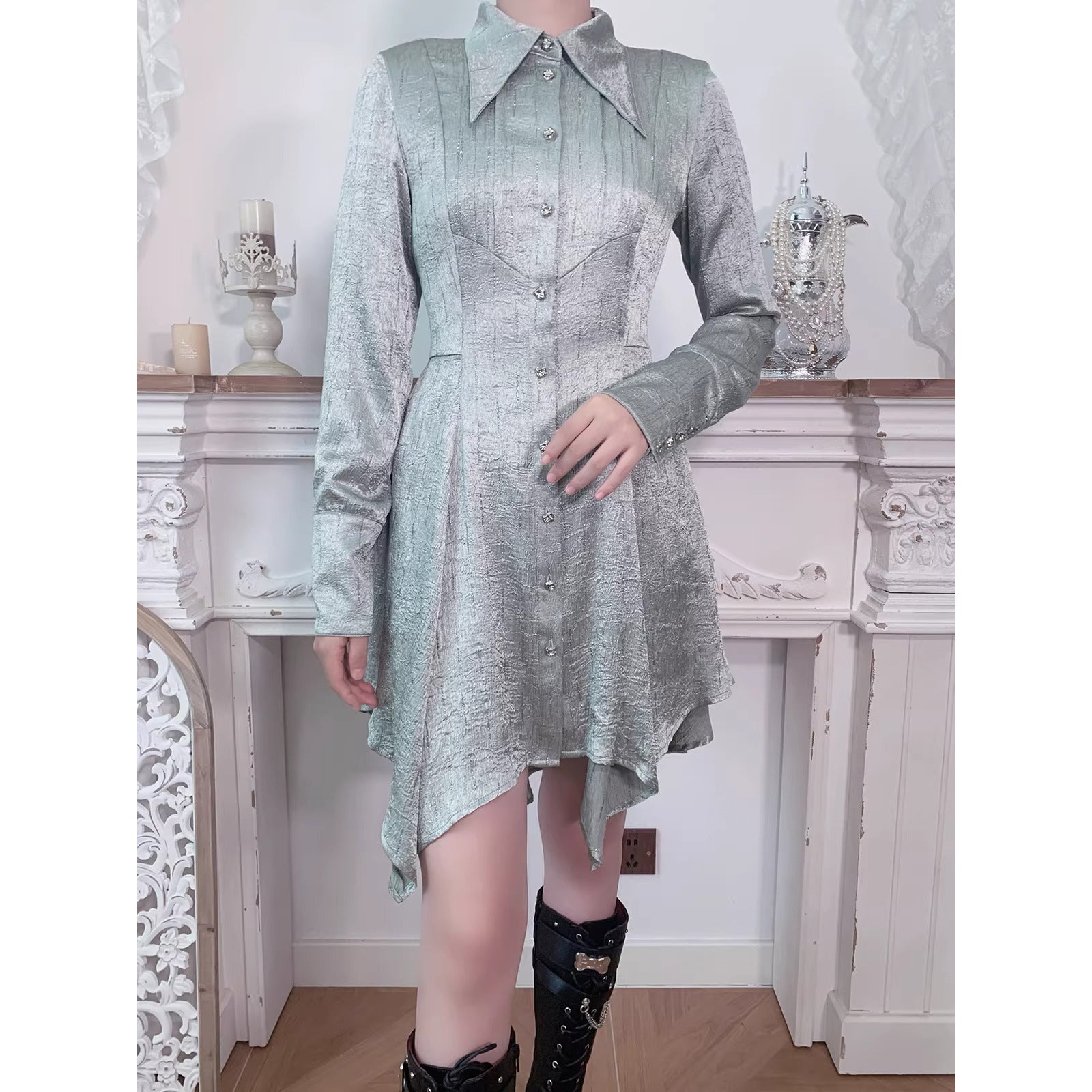 西洋貴族のアシンメトリーワンピース（ミドル丈） | Long Sleeves