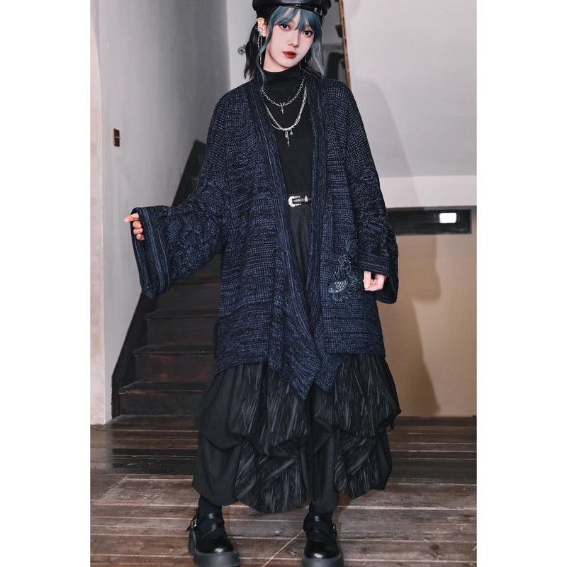 闘魚の刺繍ニットカーディガン