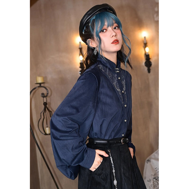 闘魚の刺繍ブラウス