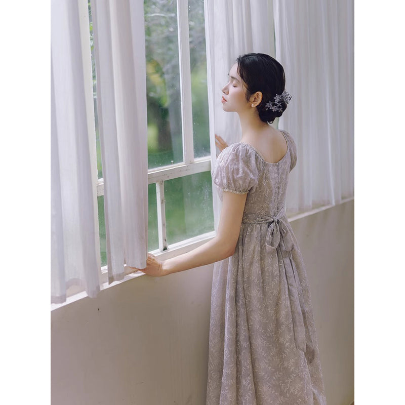 白菫の王妃のレトロワンピース