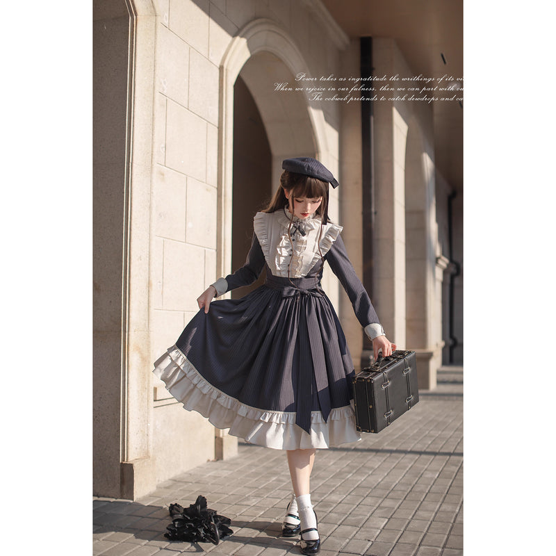 公爵令嬢のクラシカルワンピースとケープ