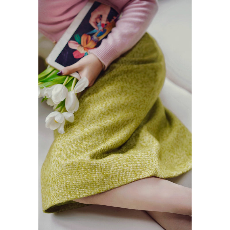 黄緑の若葉色ウールハーフスカート