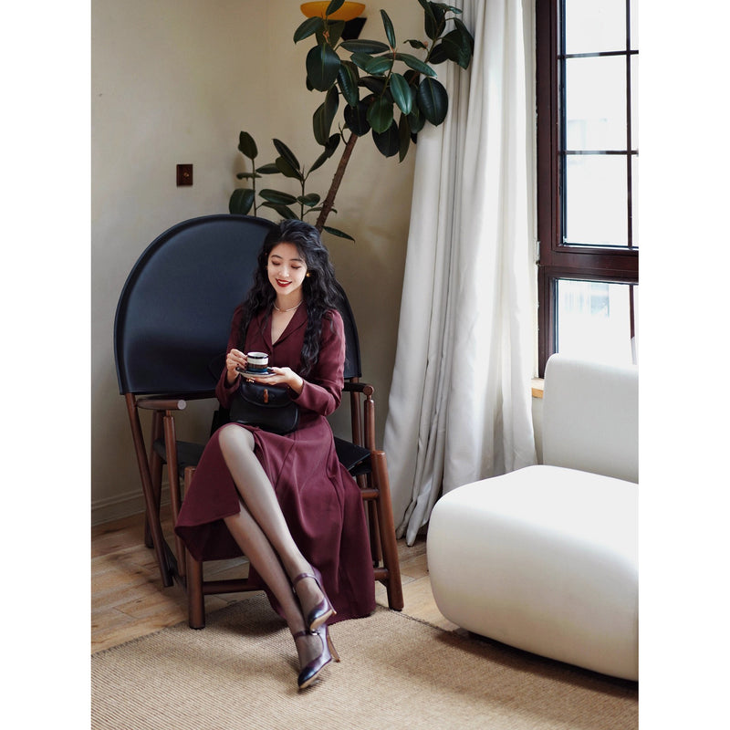 葡萄酒色の貴婦人クラシックワンピース