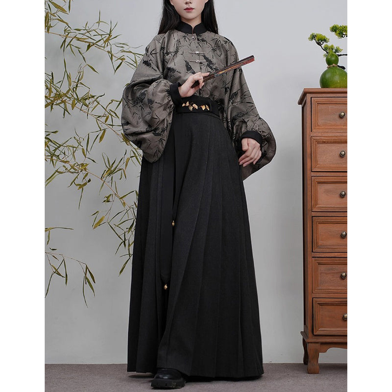 宮廷令嬢の刺繍プリーツスカート