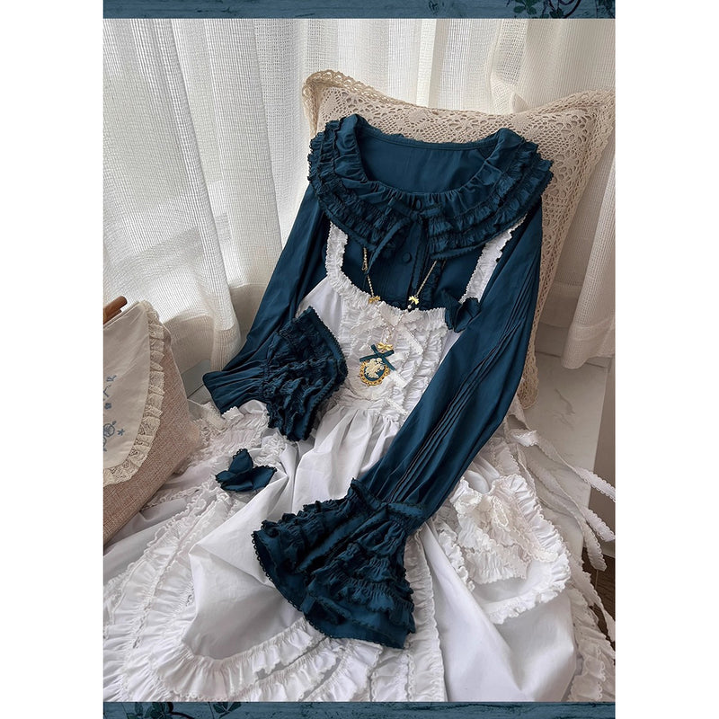 孔雀青のお嬢様のフリルトップスとティアードスカートとホワイトエプロン