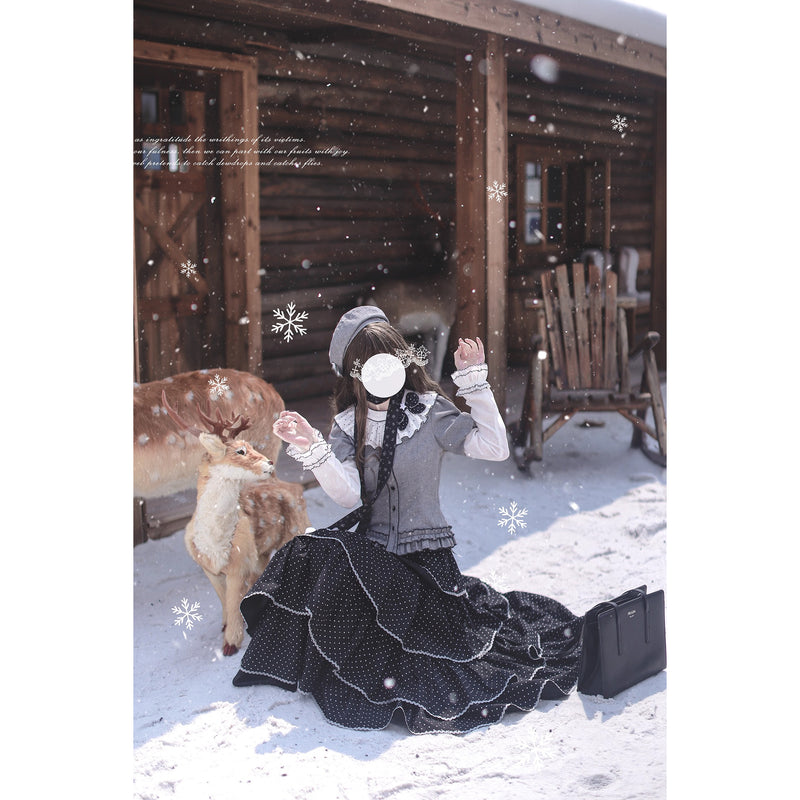 霧色のお嬢様トップスとティアードスカートとカーディガン