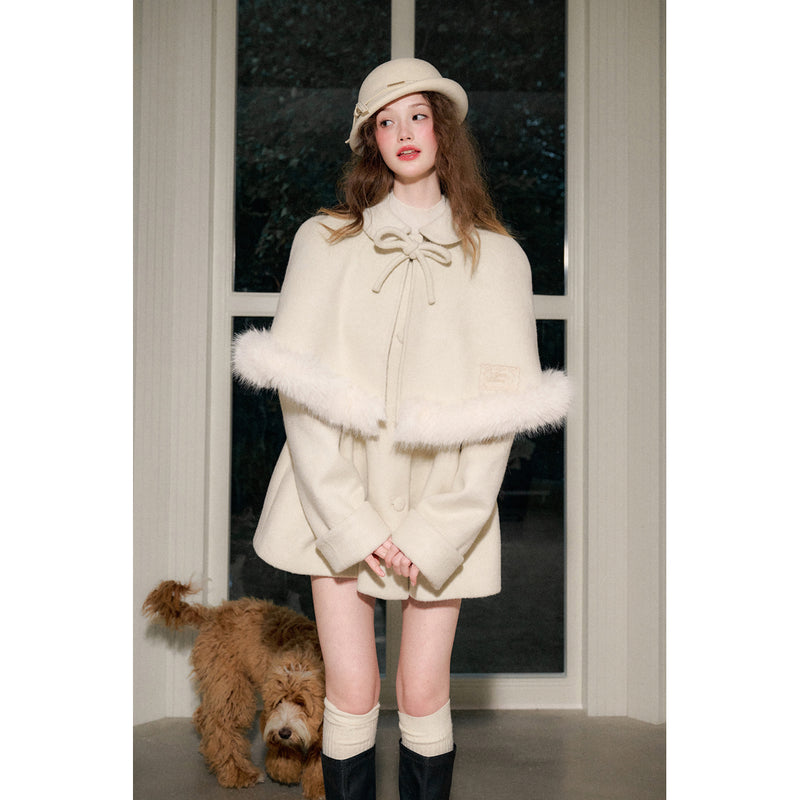 Elegant Queen's Cape Wool Coat