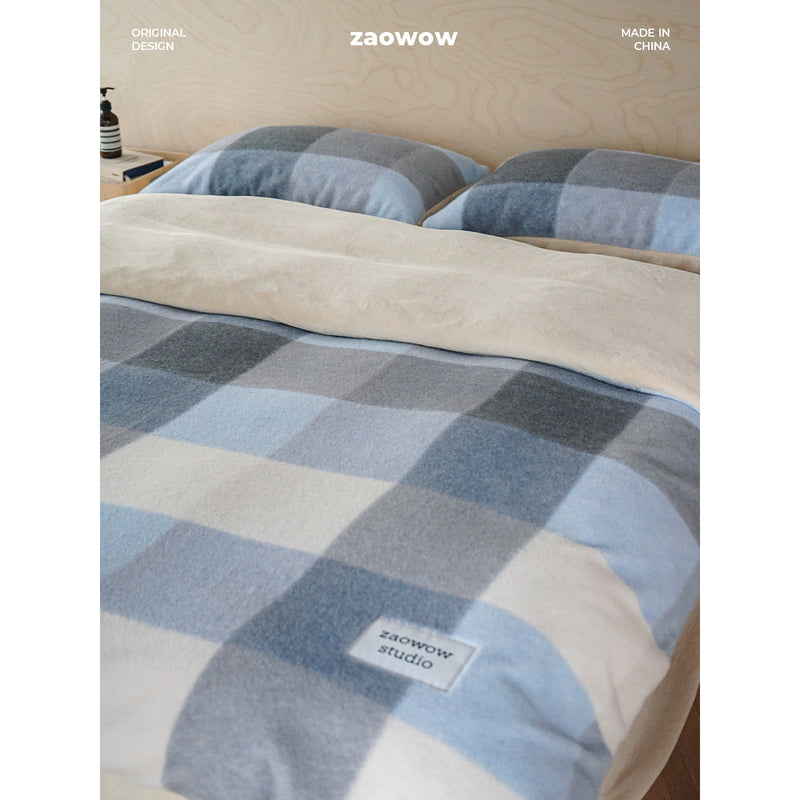 Scandinavian Check Pattern Bed Cover Set